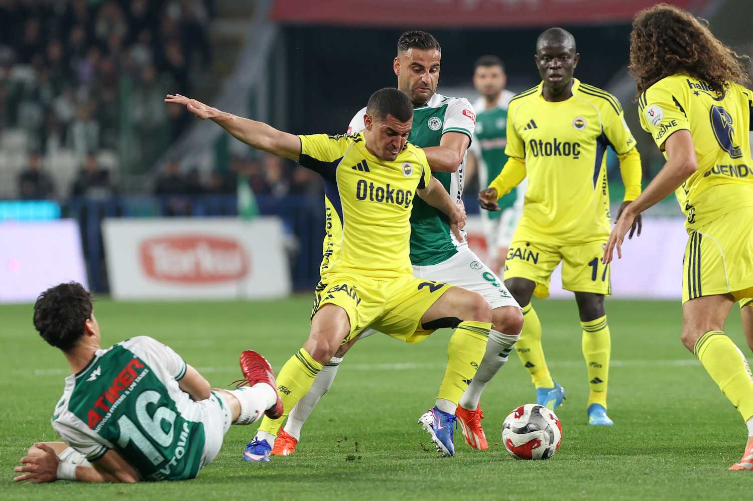 Fenerbahçe’nin yıldızına Almanya’dan flaş talip! İşte İsmail Kartal’ın kararı