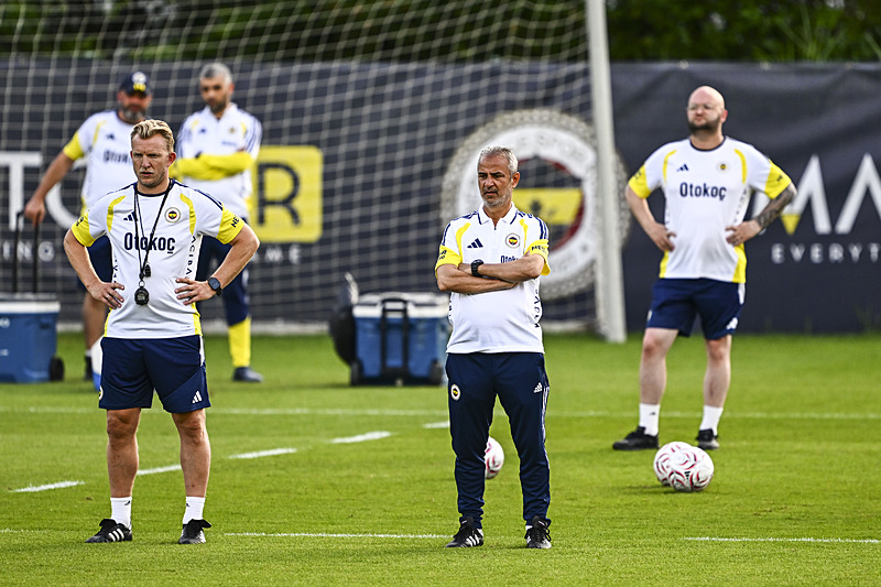 Fenerbahçe’nin yıldızına Almanya’dan flaş talip! İşte İsmail Kartal’ın kararı