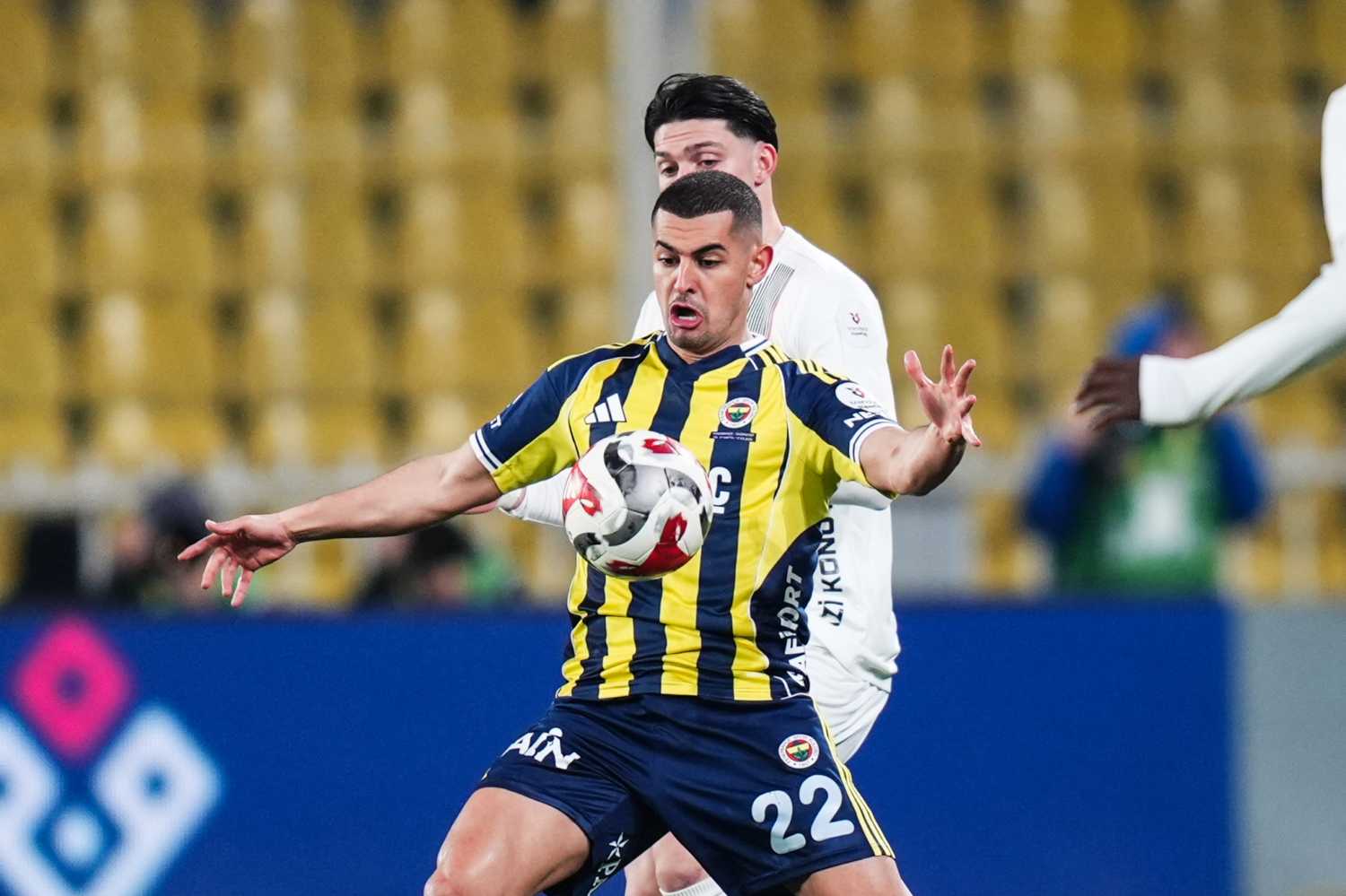 Fenerbahçe’nin yıldızına Almanya’dan flaş talip! İşte İsmail Kartal’ın kararı