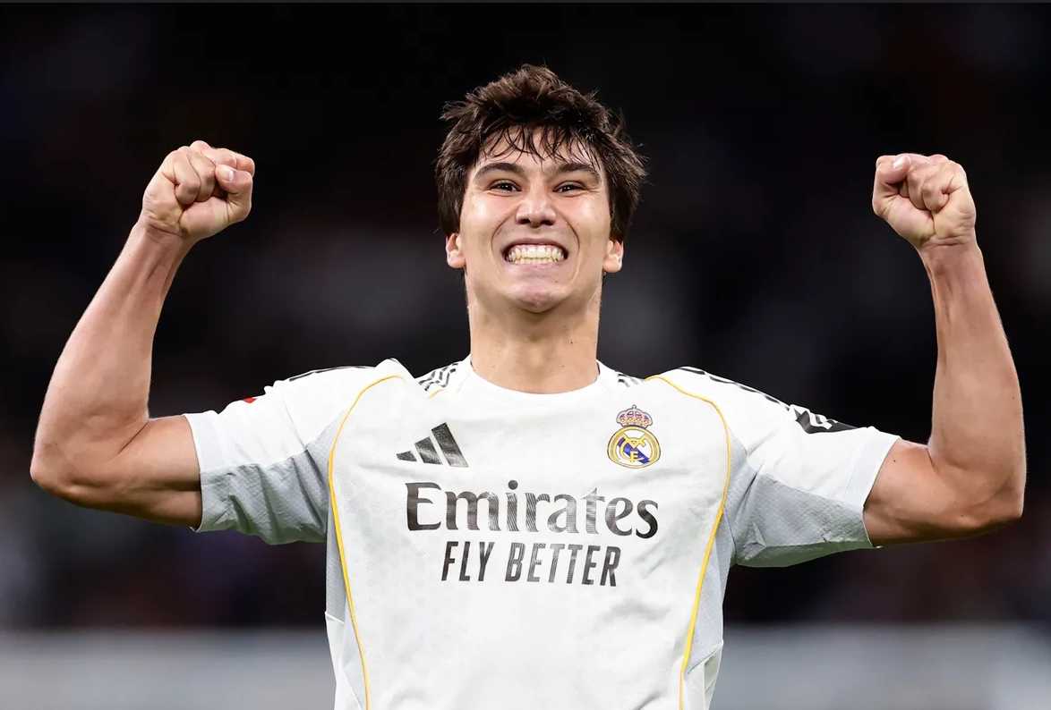 Fenerbahçe’de golcü planları değişti! Yabancı kuralının etkisiyle...