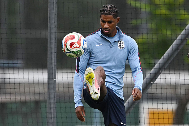 Marcus Rashford Fenerbahçe’ye transfer olacak mı? Canlı yayında açıkladı