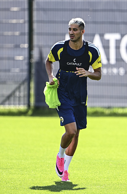 Fenerbahçeli isme sürpriz talip! Transferde domino etkisi yaşanabilir