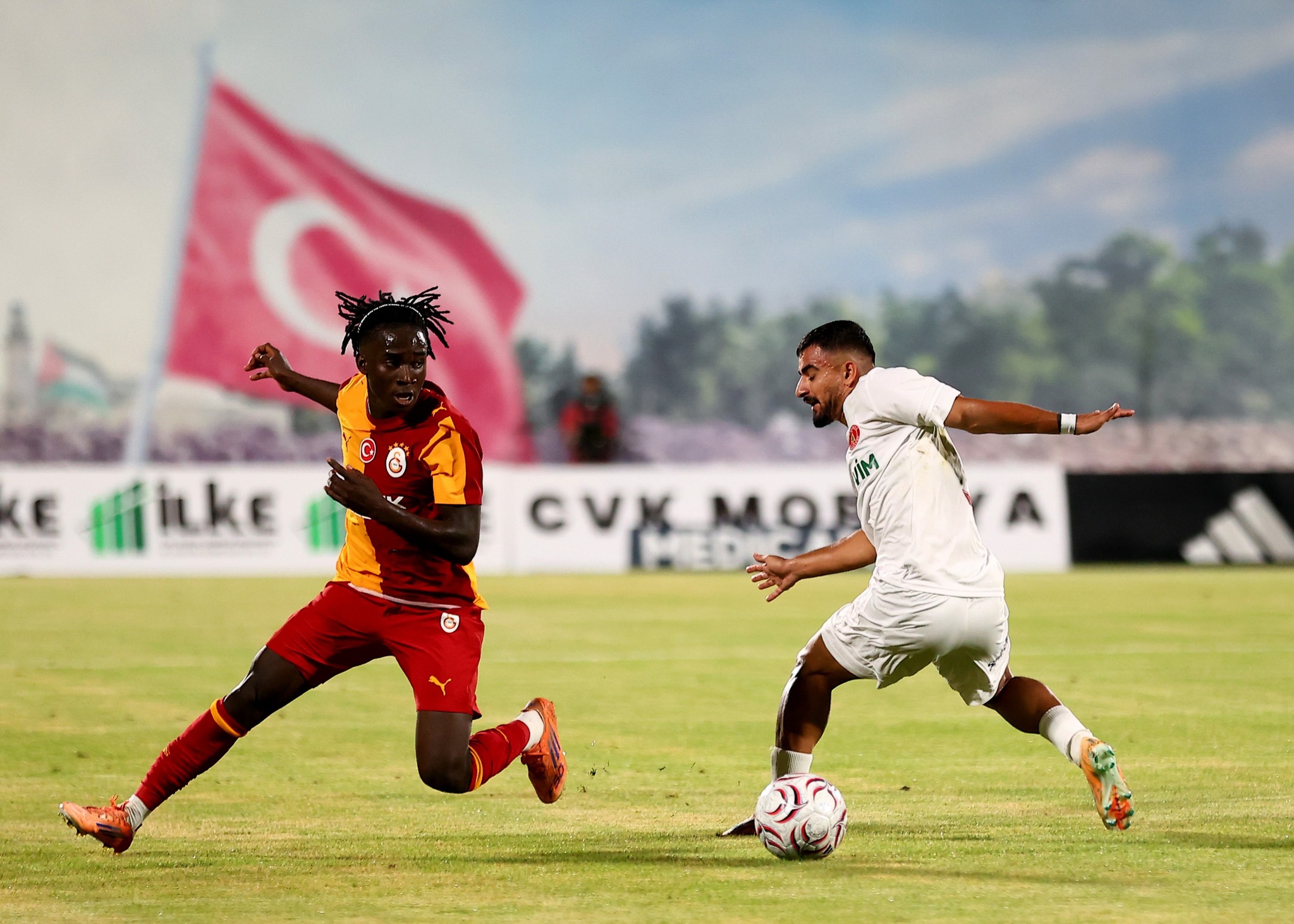 Galatasaray’dan transferde bomba hamle! Bunu kimse beklemiyordu