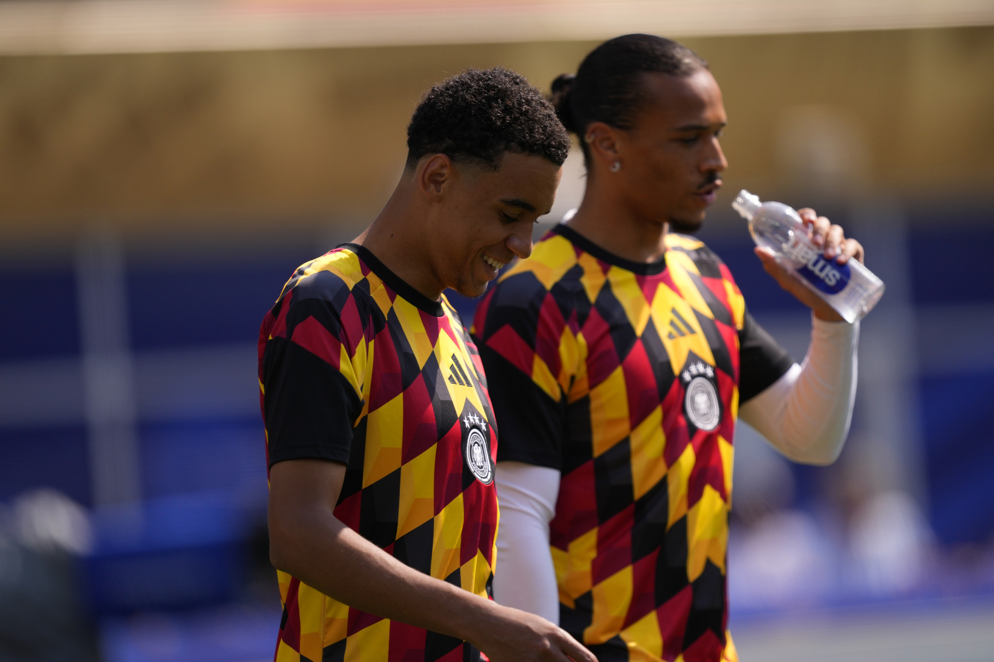Sane’den transfer konuşması: Galatasaray’a gel Musiala!