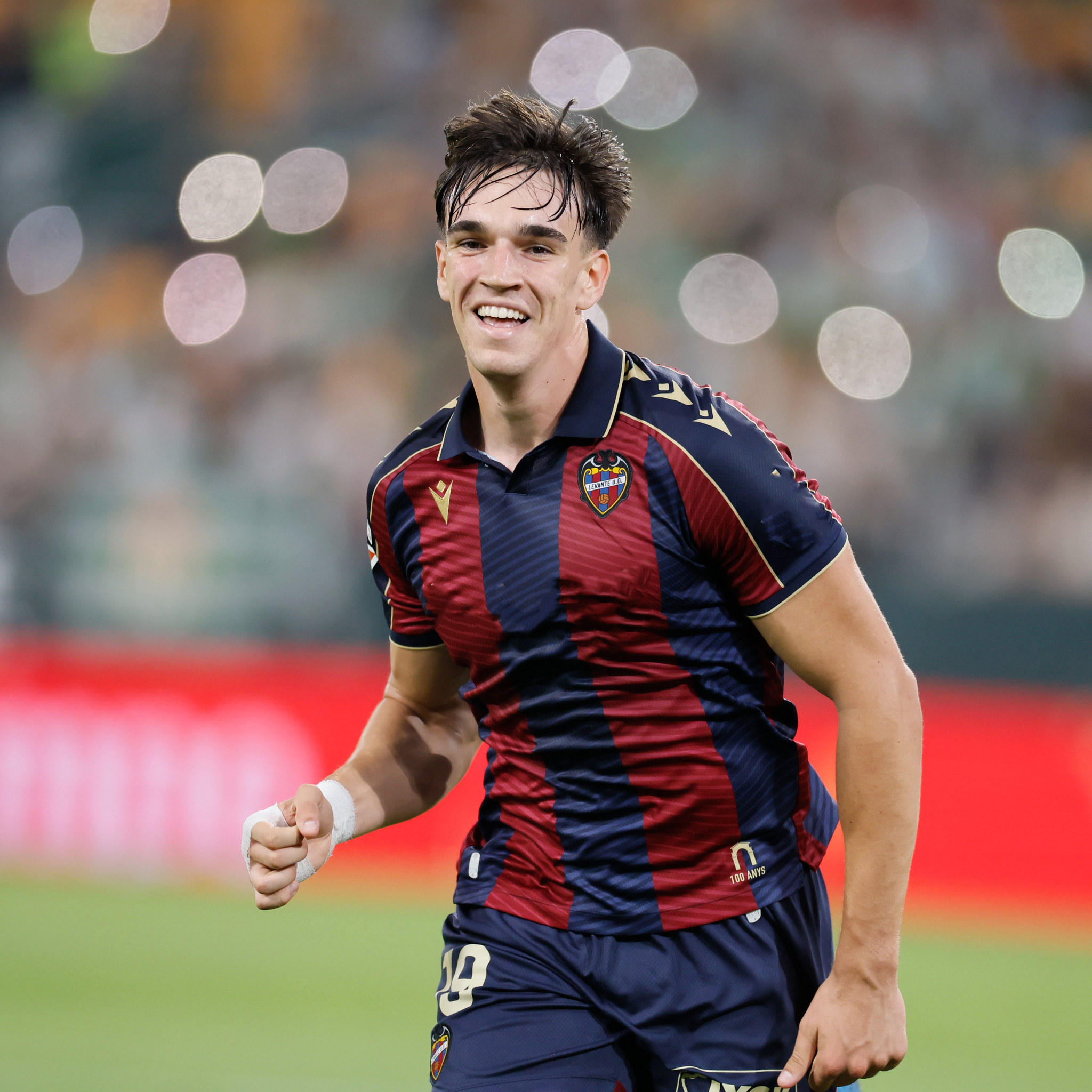 Galatasaray’dan şaşırtan transfer! İki golcüden biri Aslan oluyor
