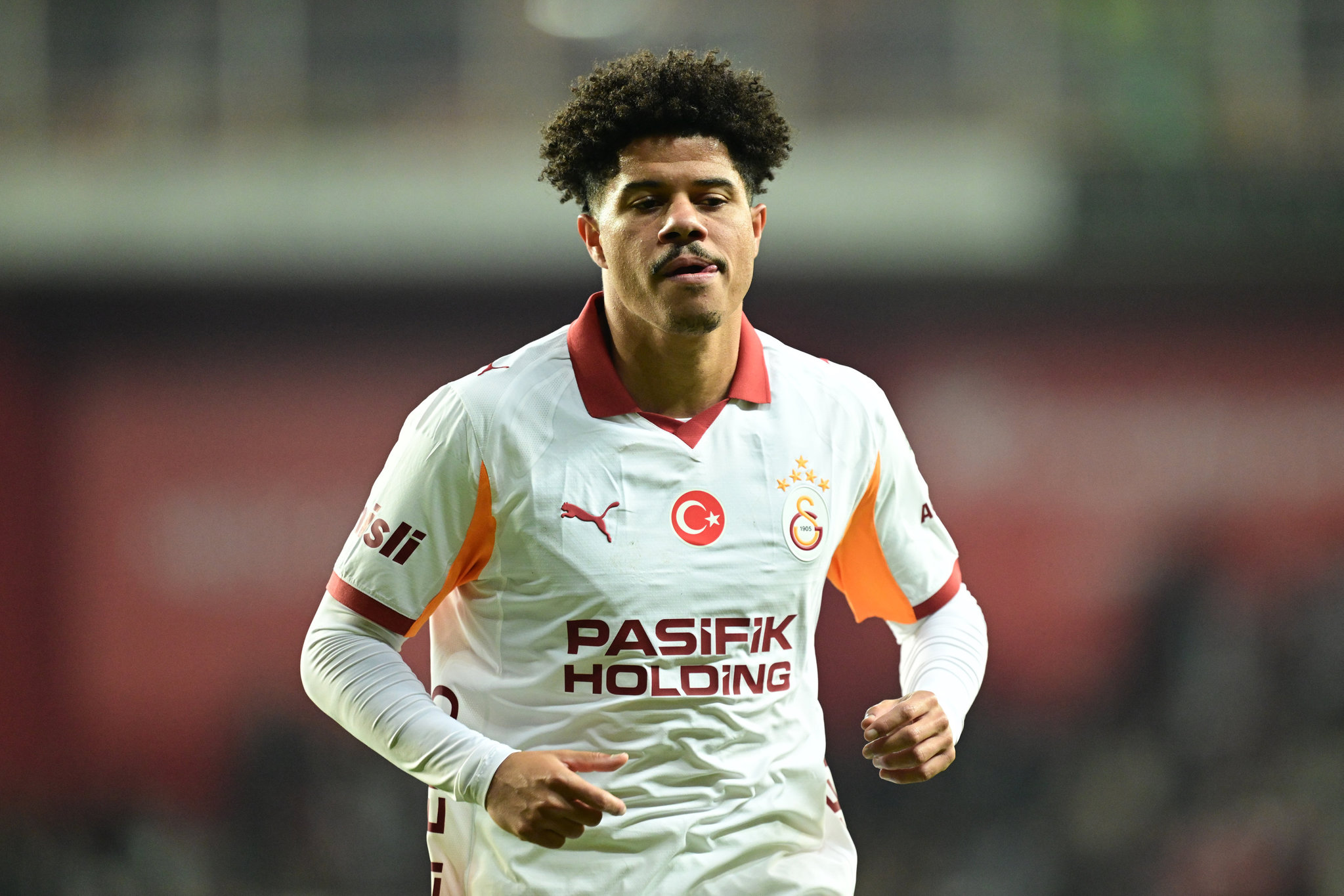 Galatasaray’da 30 milyon euro’luk ayrılık planı! Menajeriyle temasa geçildi
