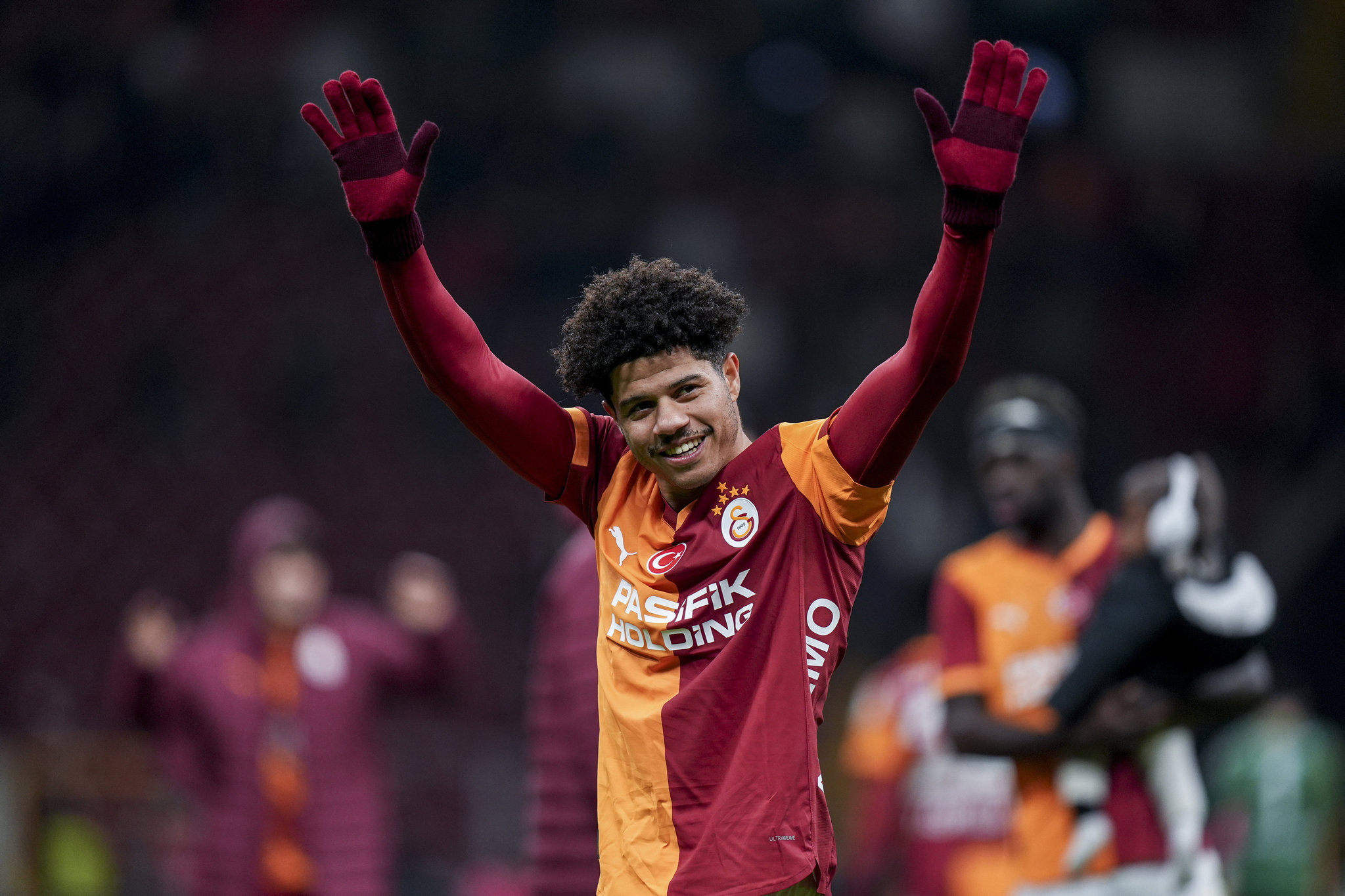 Galatasaray’da 30 milyon euro’luk ayrılık planı! Menajeriyle temasa geçildi
