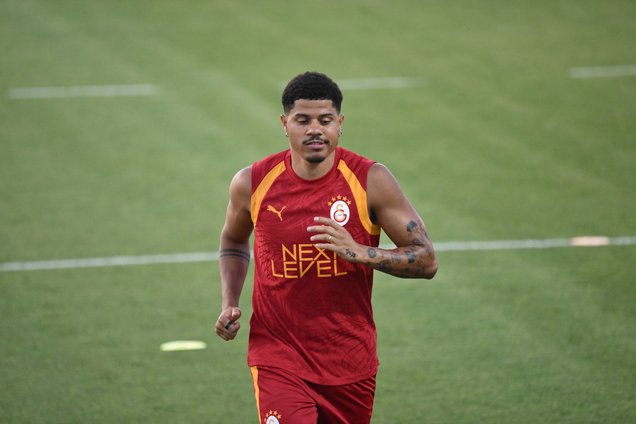Galatasaray’da 30 milyon euro’luk ayrılık planı! Menajeriyle temasa geçildi