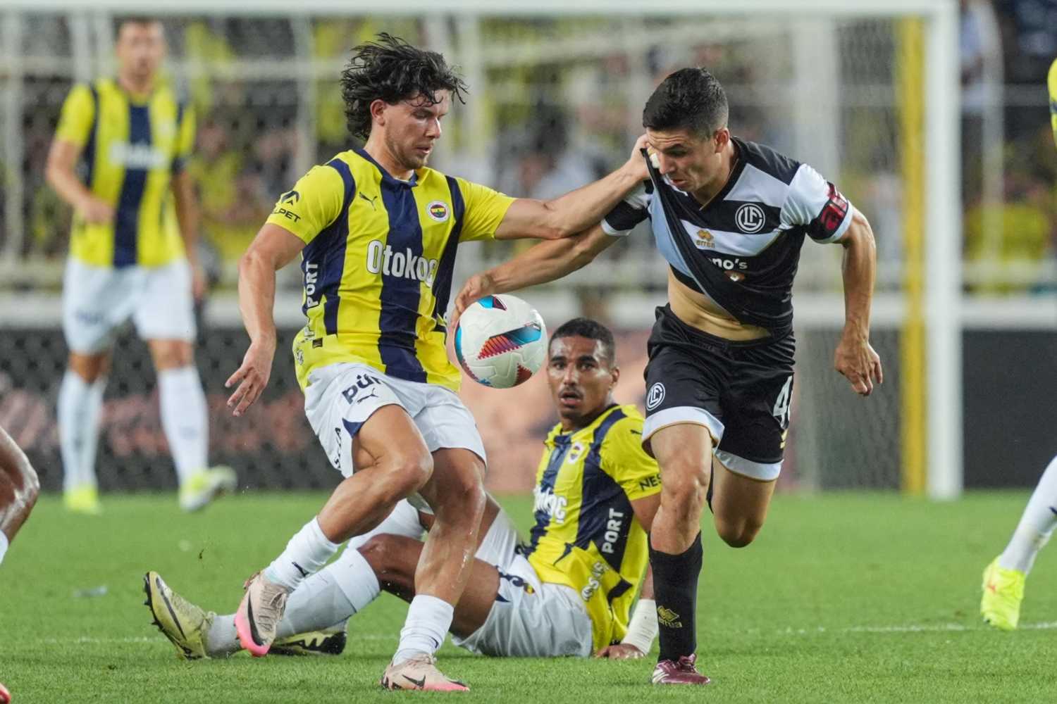 Galatasarayd’a Singo’nun alternatifi İsviçre’den! U23 kontenjanına uygun