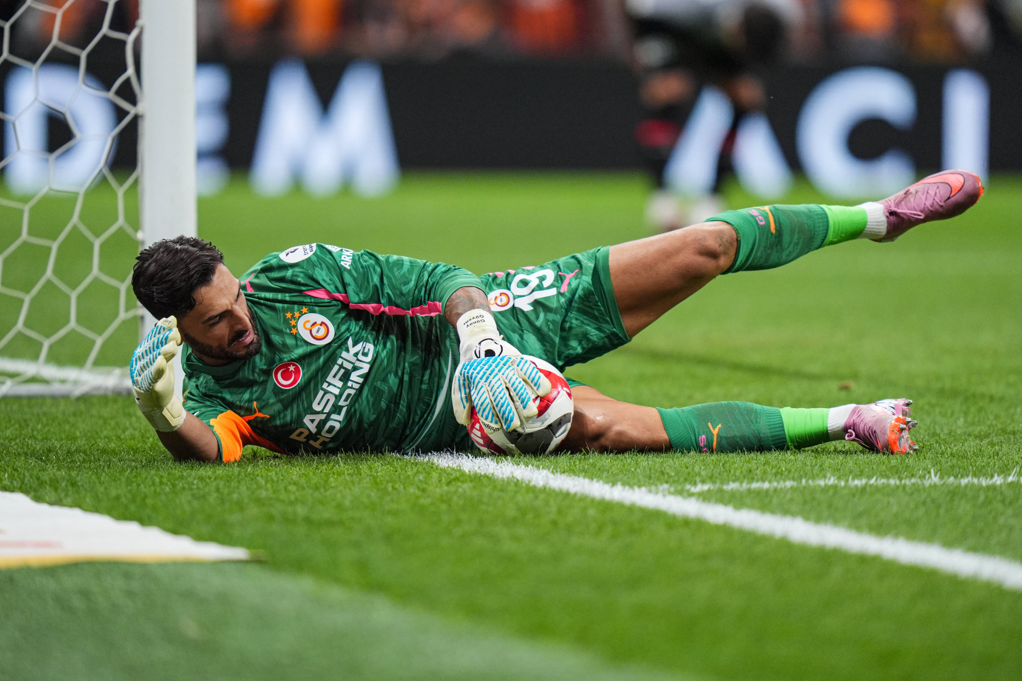 Galatasaray’da beklenen ayrılık gerçekleşiyor! Eski takımına dönmek üzere