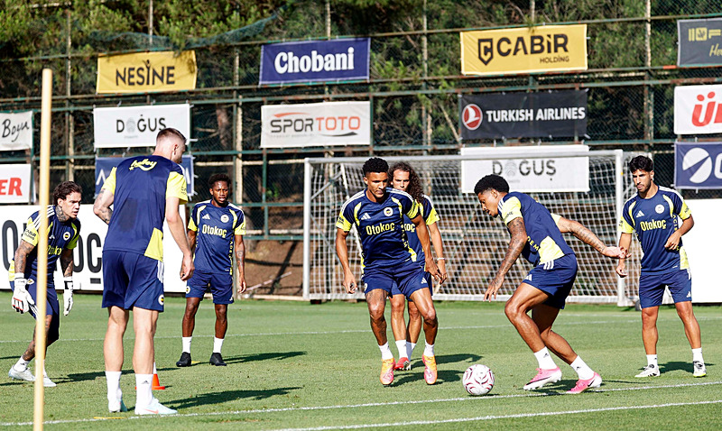 Fenerbahçe’den tarihi takas hamlesi! Süper Lig’in 2 yıldızı için...