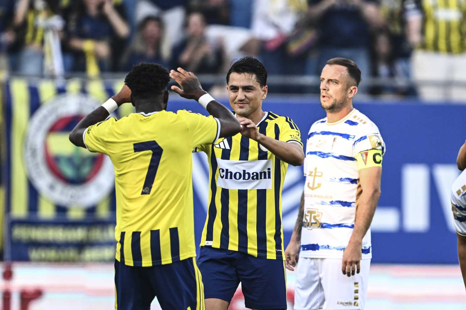 Fenerbahçe’den tarihi takas hamlesi! Süper Lig’in 2 yıldızı için...