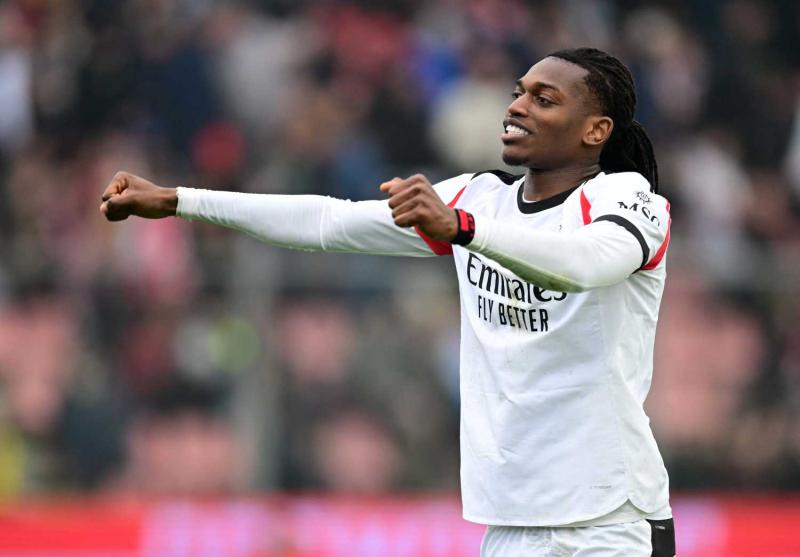 Milan’dan Leao için resmi açıklama! Fenerbahçe...