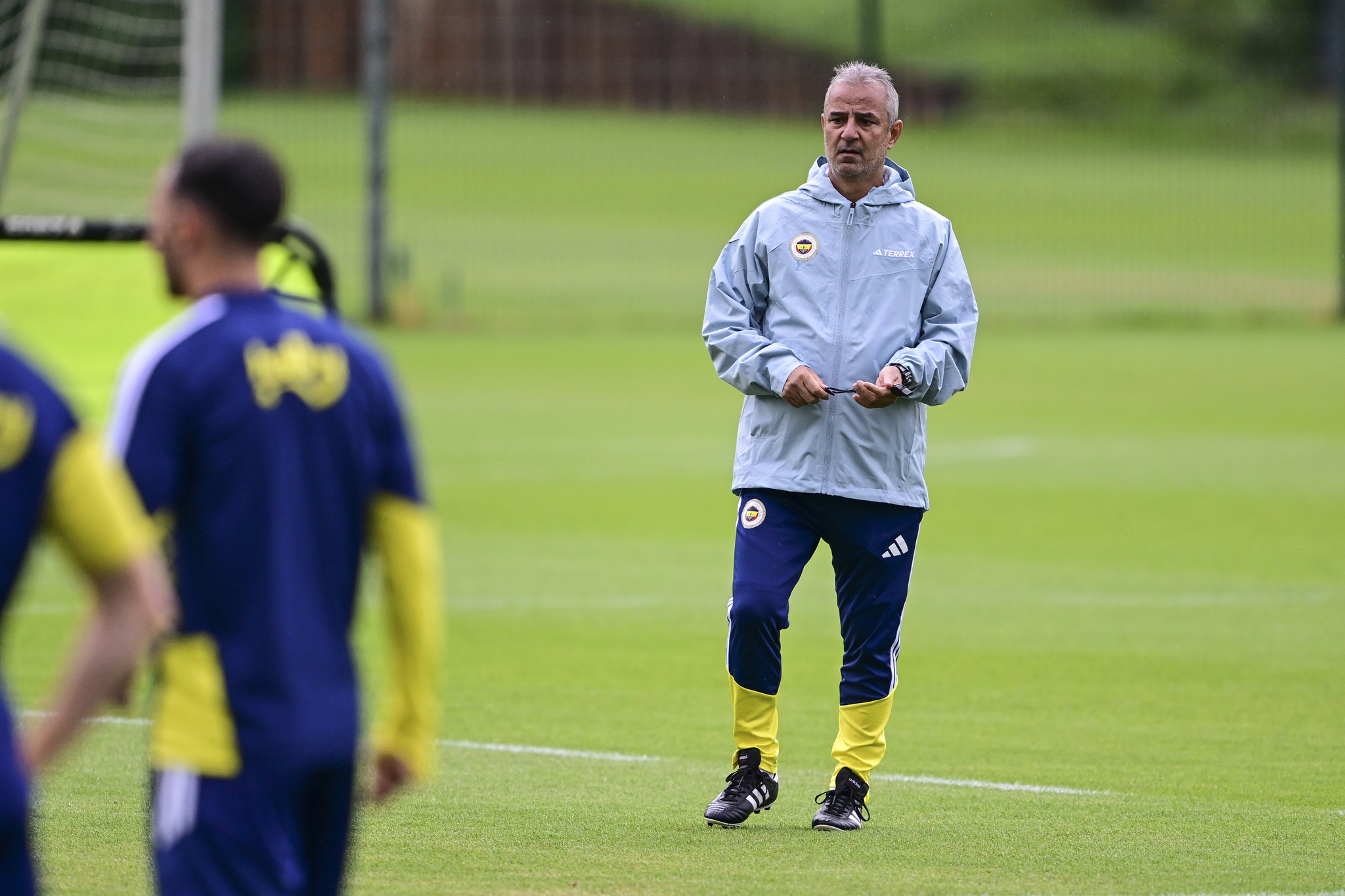 Fenerbahçe’de ayrılık listesi belli oldu! Teklifler bekleniyor