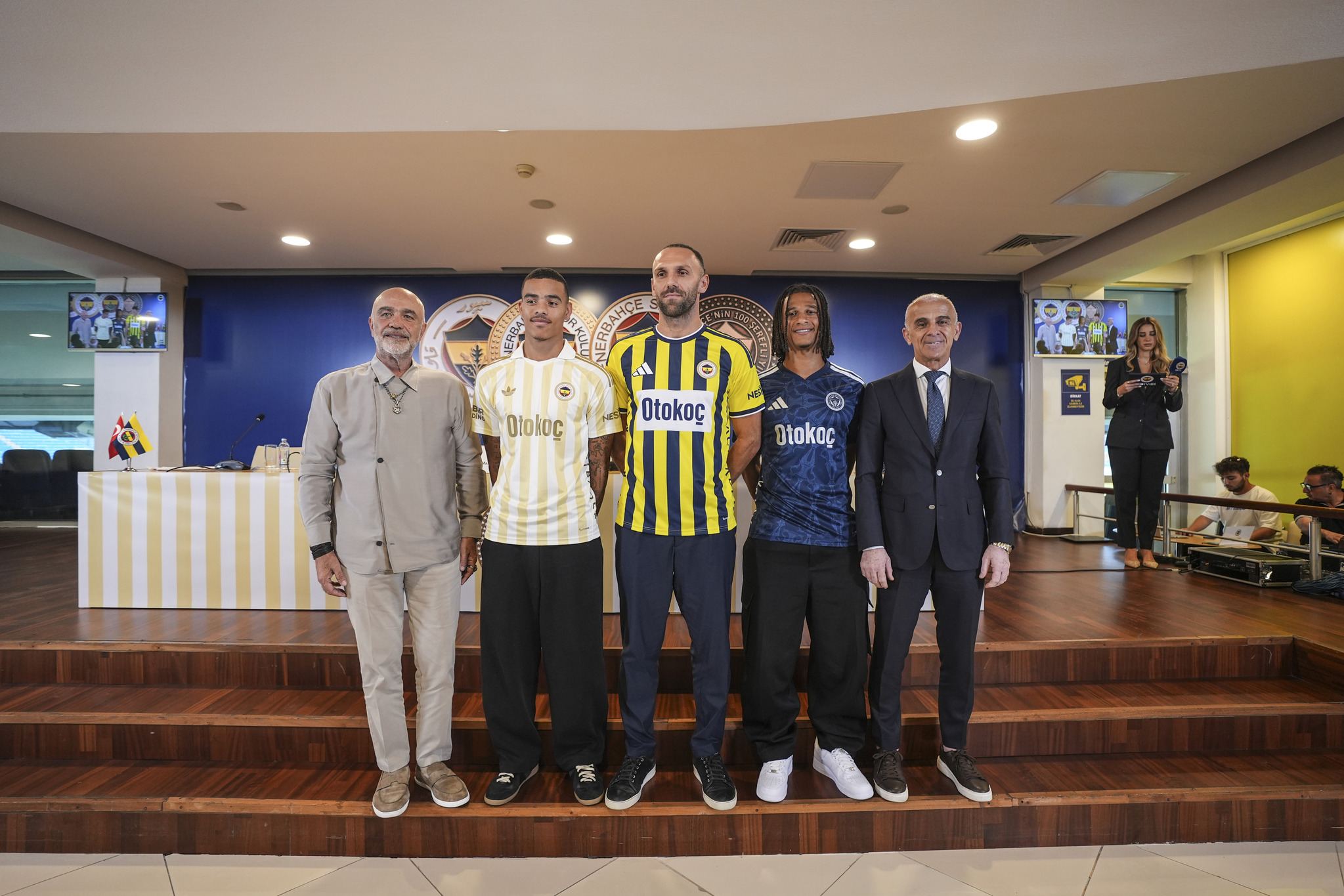 Fenerbahçe’de ayrılık listesi belli oldu! Teklifler bekleniyor