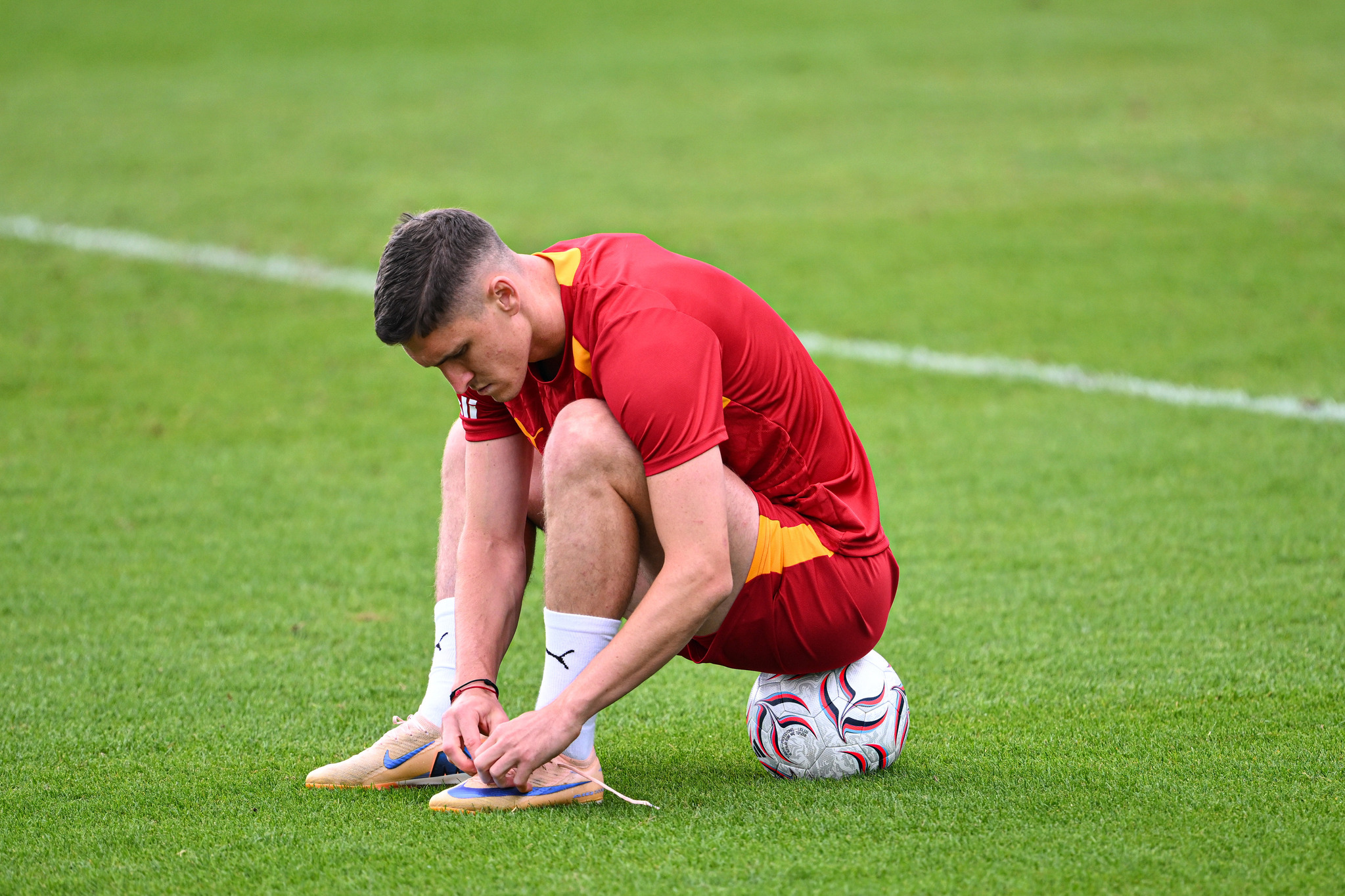 Galatasaray’da Elias Jelert’e sürpriz talip! Okan Buruk’un kararı...