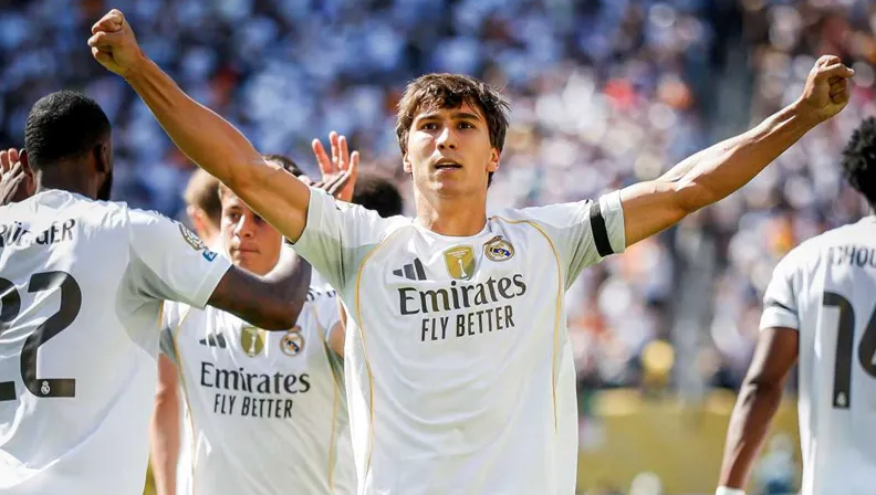 Fenerbahçe istiyordu! 40 milyon euro’ya transfer oluyor