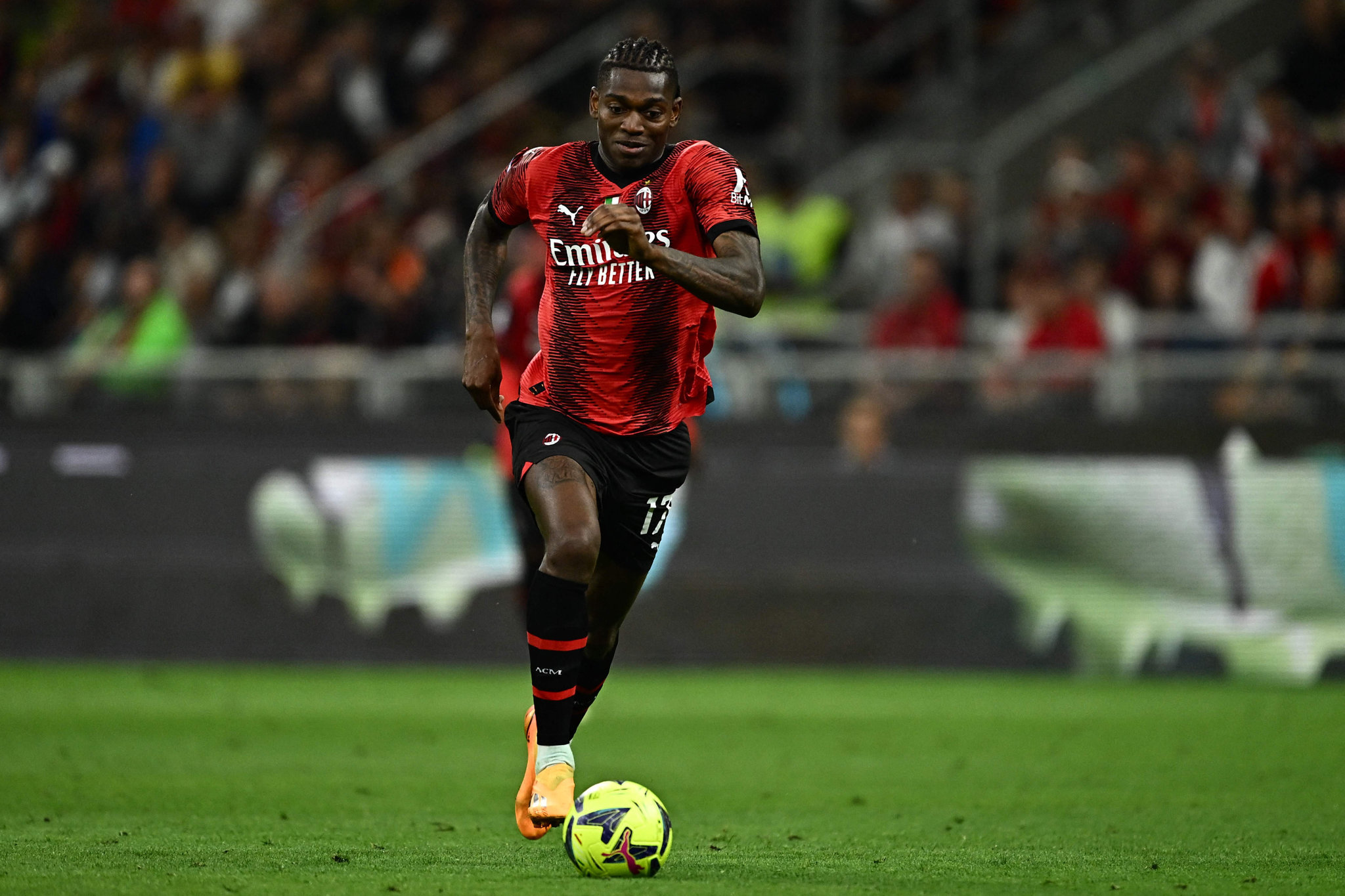 Fenerbahçe Leao için 2. teklifini hazırlıyor! Transferdeki flaş gelişmeyi İtalyanlar duyurdu