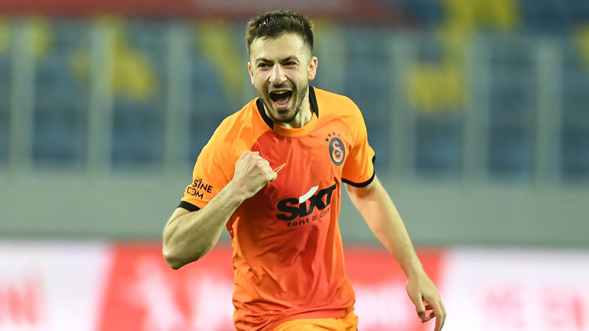 Galatasaraylı oyuncuya eski kulübü talip! Ayrılığa izin çıktı