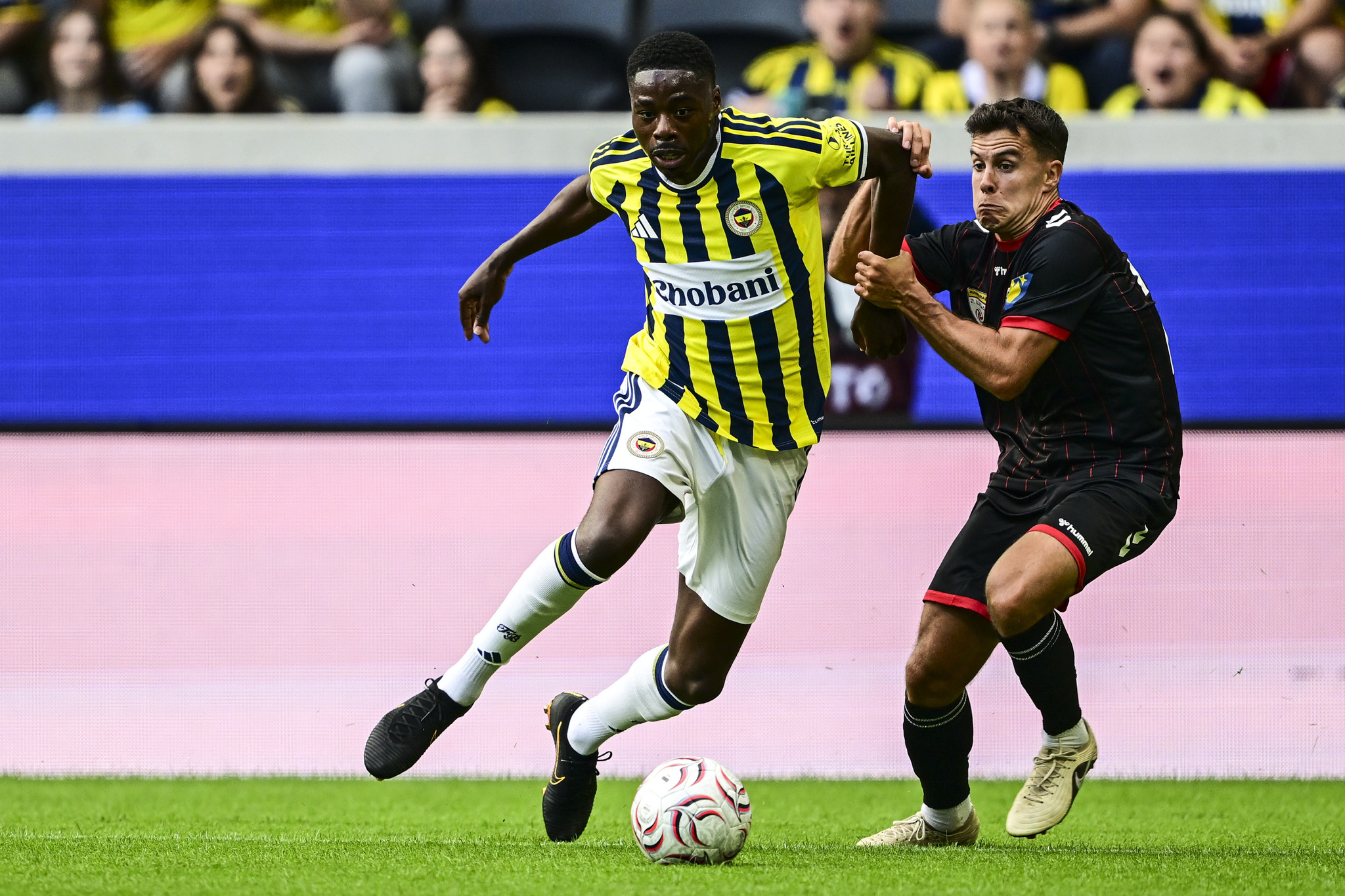 Fenerbahçe’de sürpriz ayrılık ihtimali! Devre arasında gelmişti