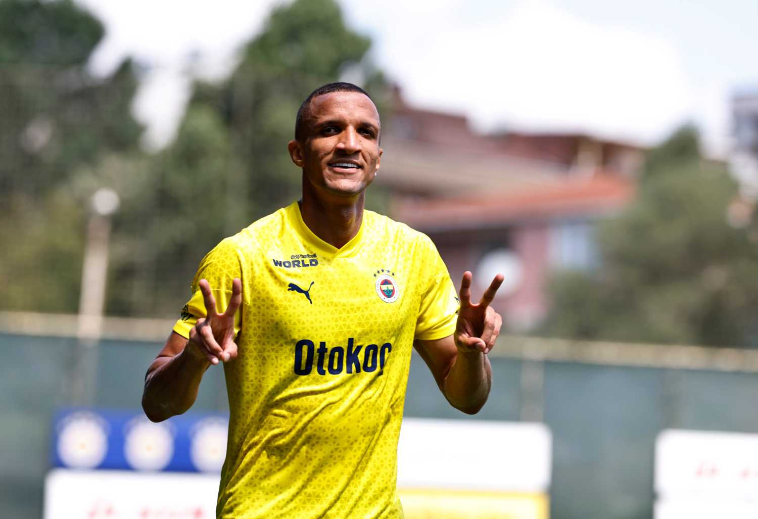 TRANSFER HABERİ: Fenerbahçe’de sıcak gelişme! Sözleşme feshi için görüşme talep etti