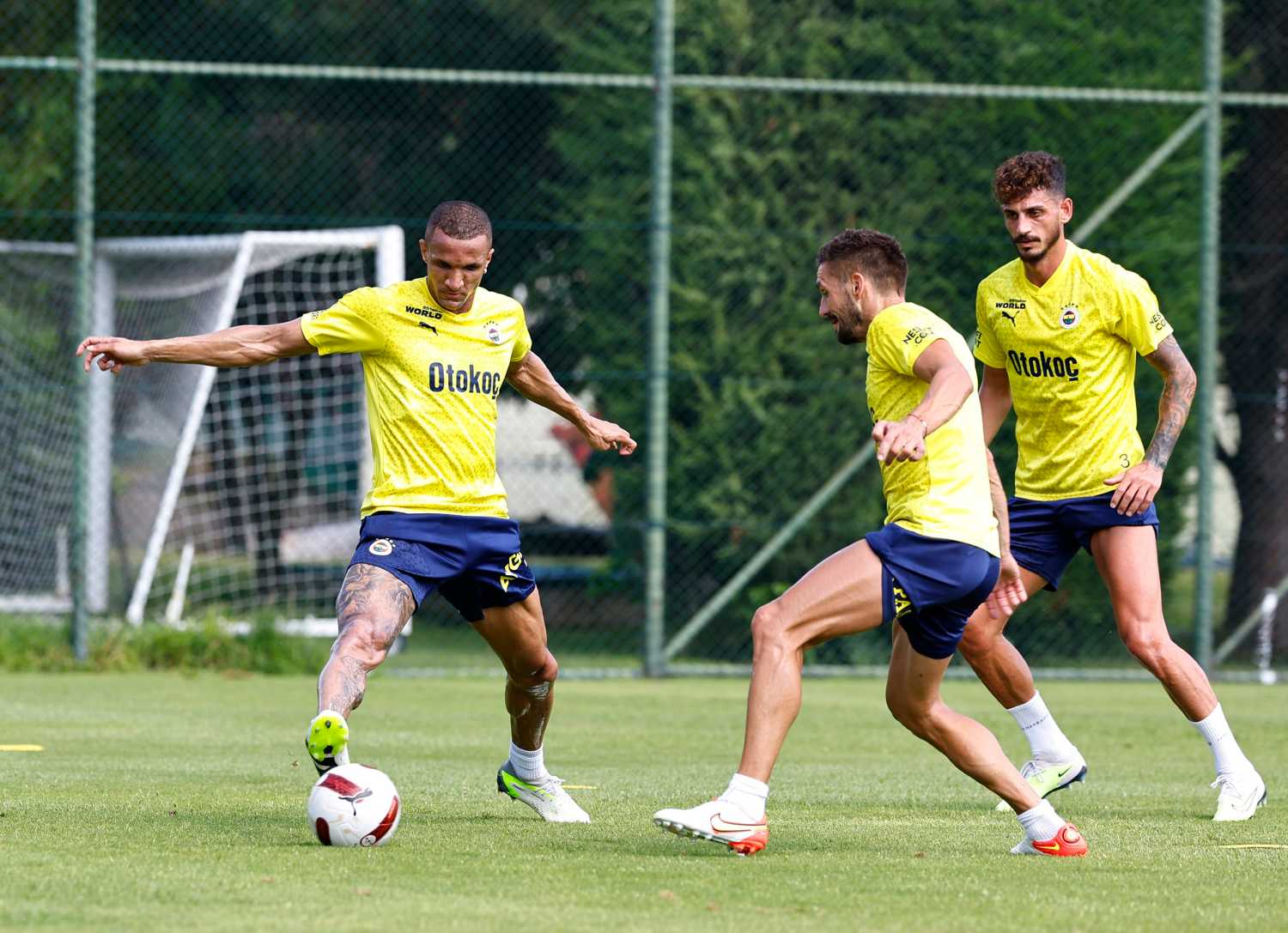 TRANSFER HABERİ: Fenerbahçe’de sıcak gelişme! Sözleşme feshi için görüşme talep etti