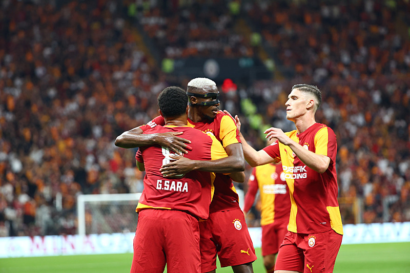 Fenerbahçe ve Galatasaray transferde karşı karşıya! Leao’nun ardından bir kapışma daha
