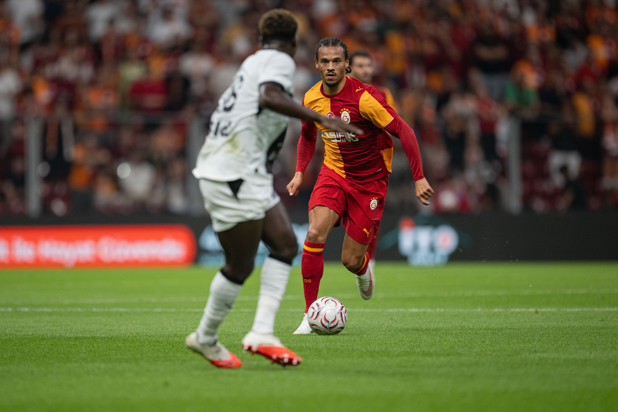 Levent Tüzemen’den Galatasaraylı yıldız hakkında şok sözler! Fiyasko, kim nasıl izlemiş?