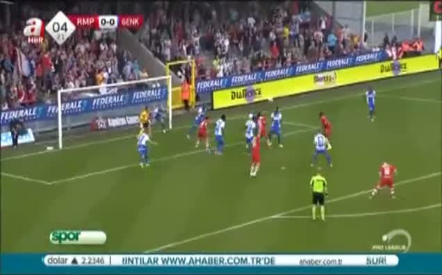 Genk deplasmanda güldü