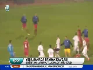 Yeşil sahada bayrak kavgası