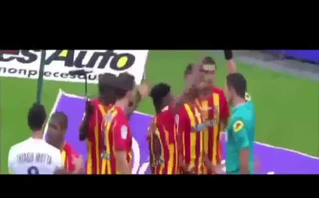 Gol sevinci yaşarken oyundan atıldı