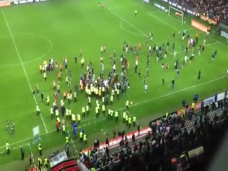 Fransa derbisinde olay!