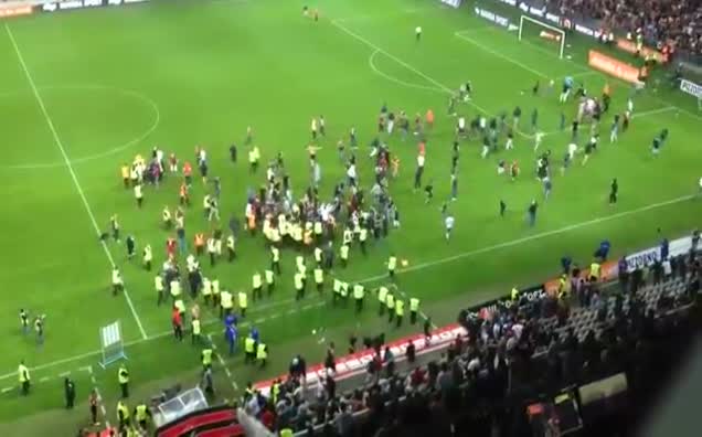 Fransa derbisinde olay!