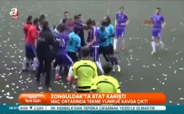Yeşil sahada ölümüne kavga