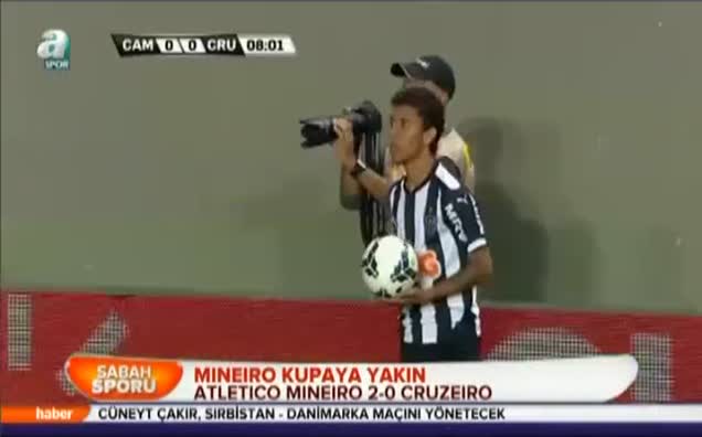 Mineiro kupaya yakın