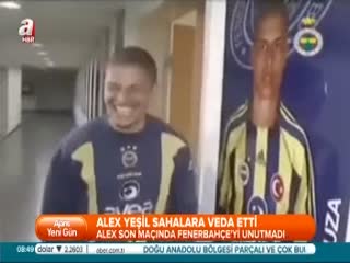 Alex yeşil sahalara veda etti