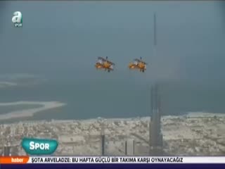 Akrobatlar nefes kesti