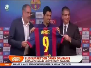 Luis Suarez'den örnek davranış