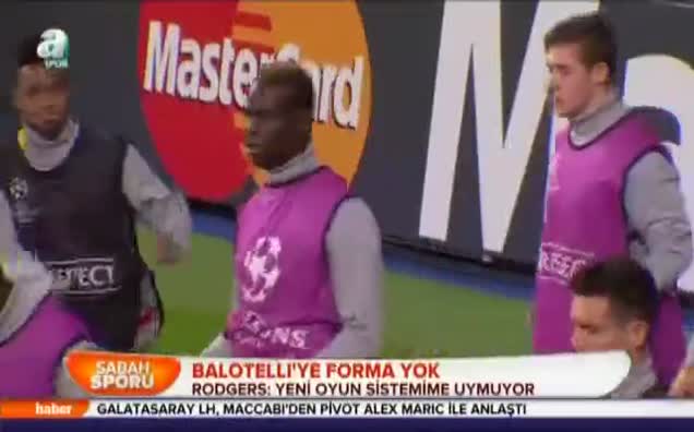 Balotelli'ye forma yok