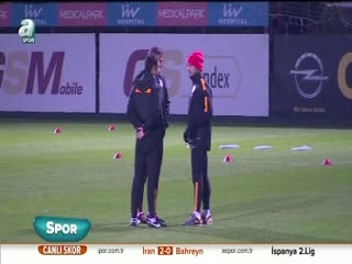 Hamzaoğlu'ndan Sneijder teşekkürü!