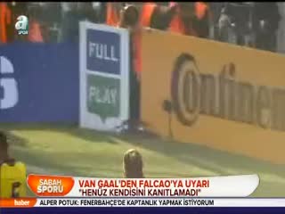 Van Gaal'den Falcao'ya uyarı