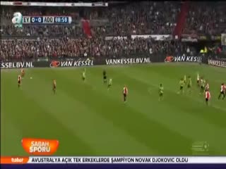 Feyenoord zor da olsa kazandı