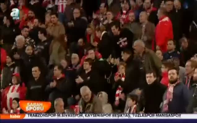 Olympiakos üst üste 10. kez kazandı