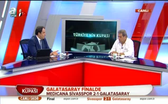 Toroğlu o hakemi yerden yere vurdu!
