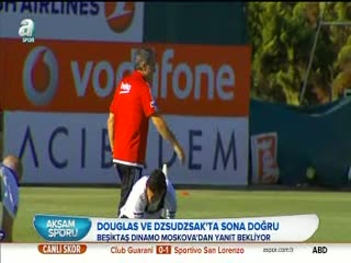 Douglas ve Dzsudsak birlikte geliyor!