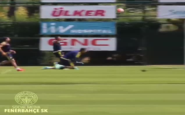 Nani Diego'yu pazara yolladı