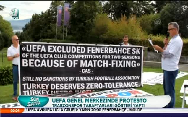 UEFA Genel Merkezi önünde protesto