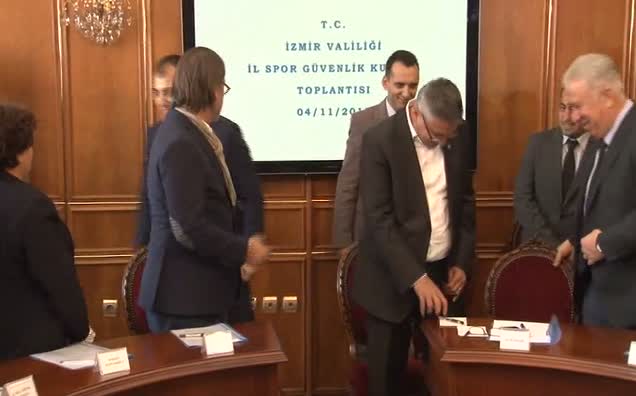 İzmir derbisi öncesi örnek karar!