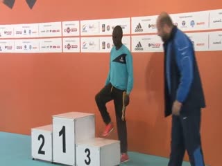 İstanbul Maratonu'nda ödüller dağıtıldı