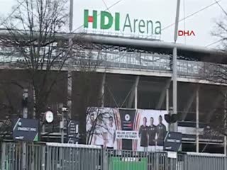 Almanya-Hollanda maçı iptal edildi